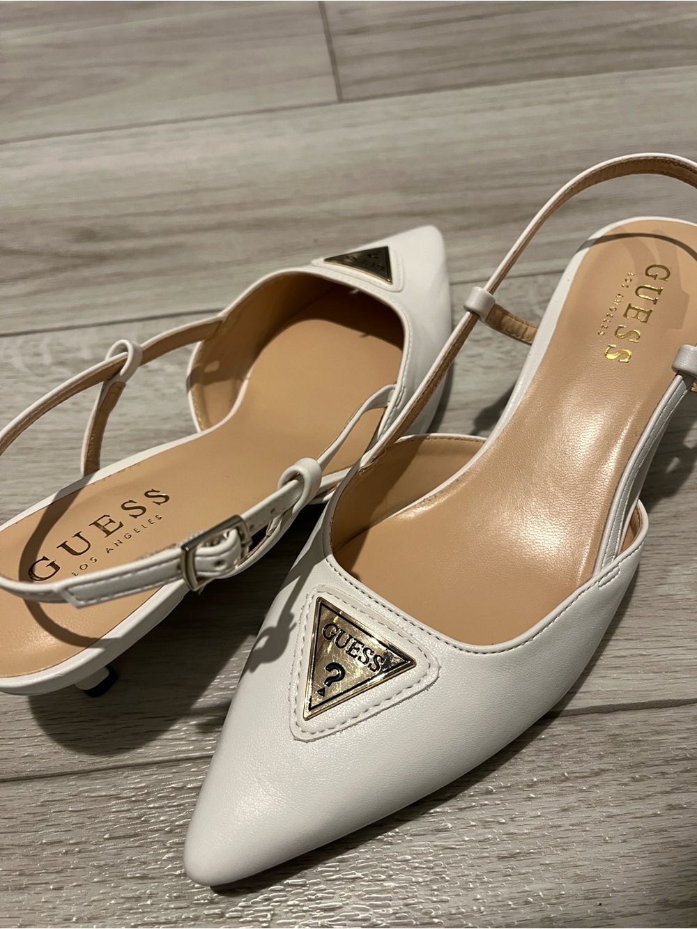 GUESS White Pointed Toe Slingback Flats with Gold Logo